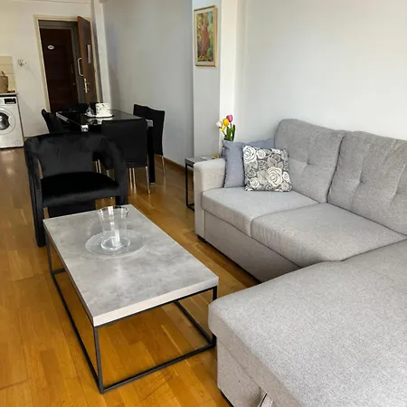 Ithaki Phinikoudes No. 105 * Ларнака