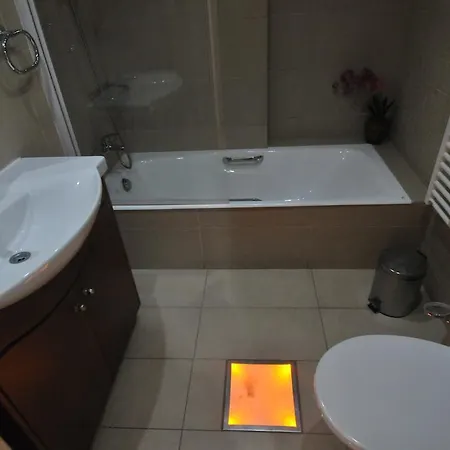 Ithaki Phinikoudes No. 105 Апартаменты