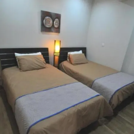 Ithaki Phinikoudes No. 105 Ларнака