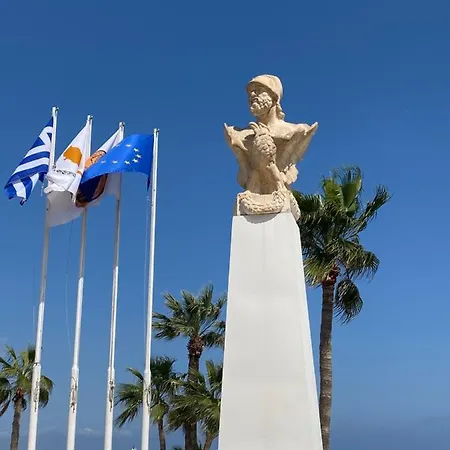 Ithaki Phinikoudes No. 105 Lägenhet Larnaca