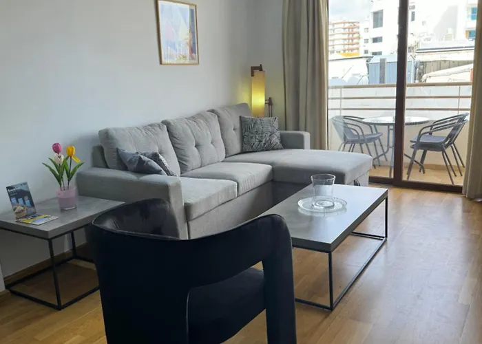 Ithaki Phinikoudes No. 105 *