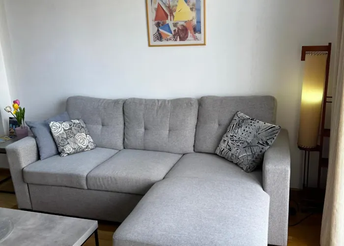 Ithaki Phinikoudes No. 105