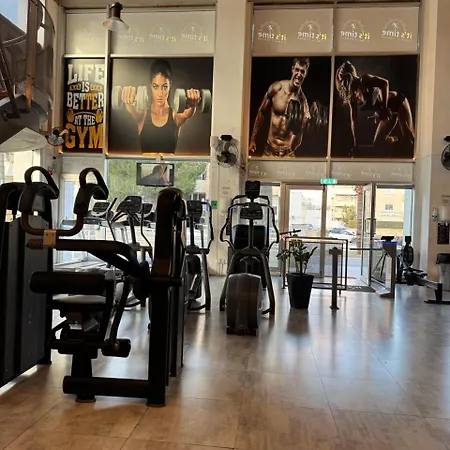 Ithaki Phinikoudes No. 105 *