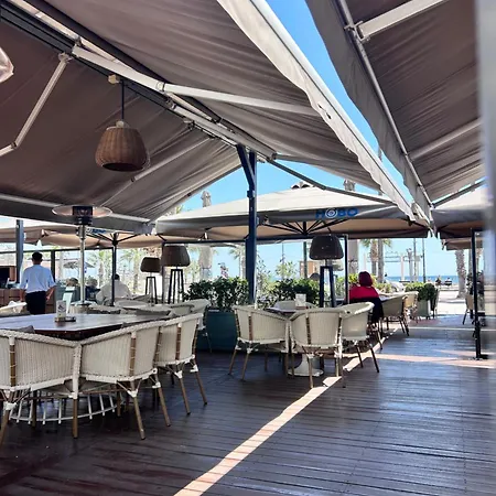 Ithaki Phinikoudes No. 105 Apartamento *