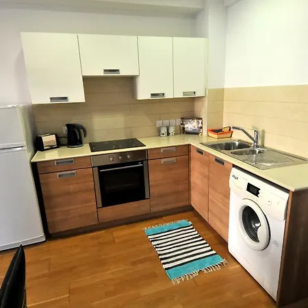 Ithaki Phinikoudes No. 105 Apartament