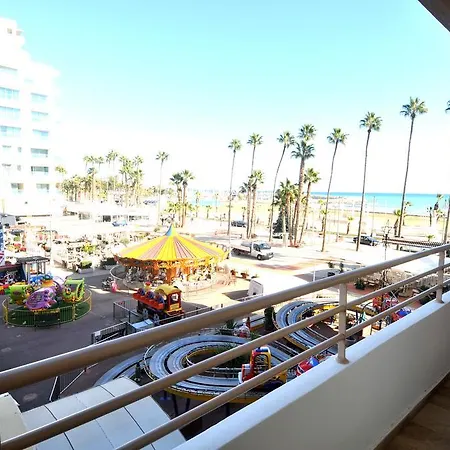 Apartament Ithaki Phinikoudes No. 105