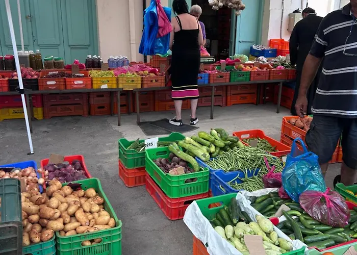 Ithaki Phinikoudes No. 105 Апартаменти Ларнака