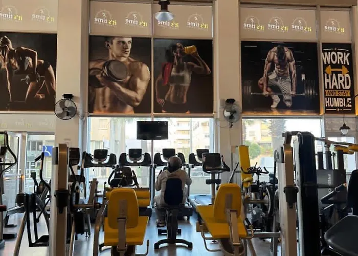 Ithaki Phinikoudes No. 105 Lárnaca