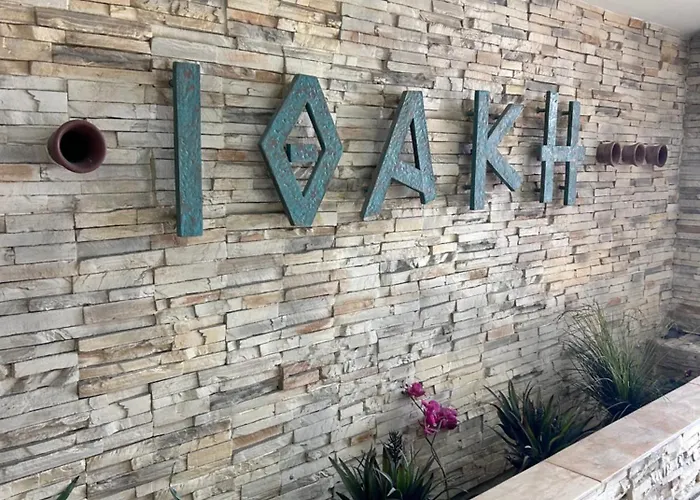 Ithaki Phinikoudes No. 105 Apartamento