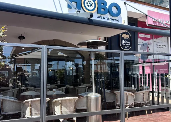 Ithaki Phinikoudes No. 105 * Lárnaca