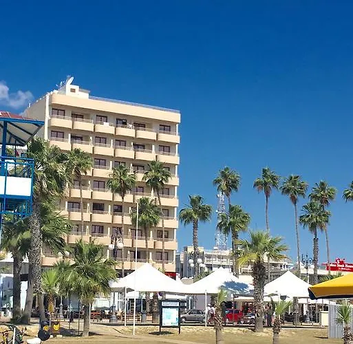 Appartement Ithaki Phinikoudes No. 105 *