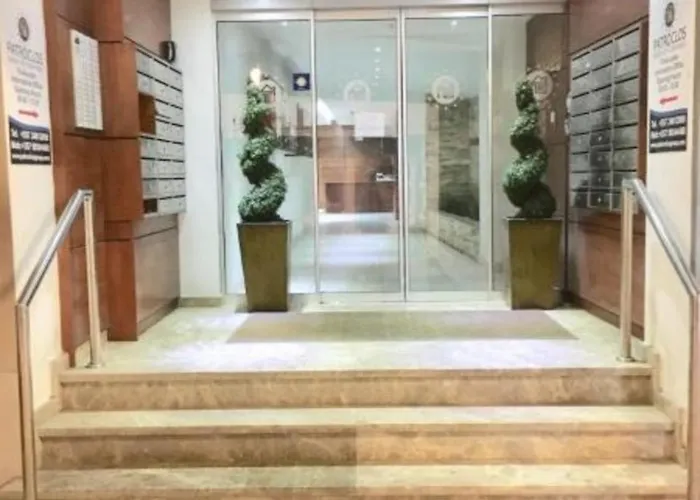 Apartamento Ithaki Phinikoudes No. 105 *