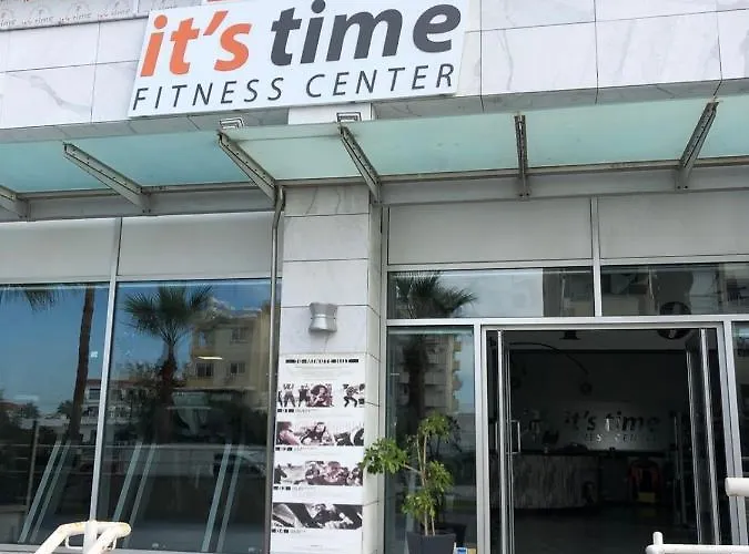 Ithaki Phinikoudes No. 105 * Ларнака